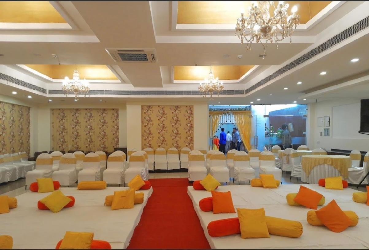 Madhuban Hotel , Ню Делхи Екстериор снимка